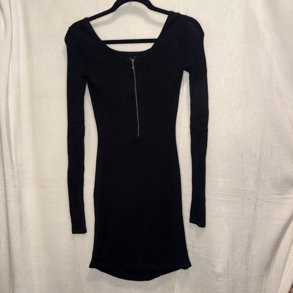 Express long sleeved knit black dress size XS. EXCELLENT condition - Picture 3 of 12